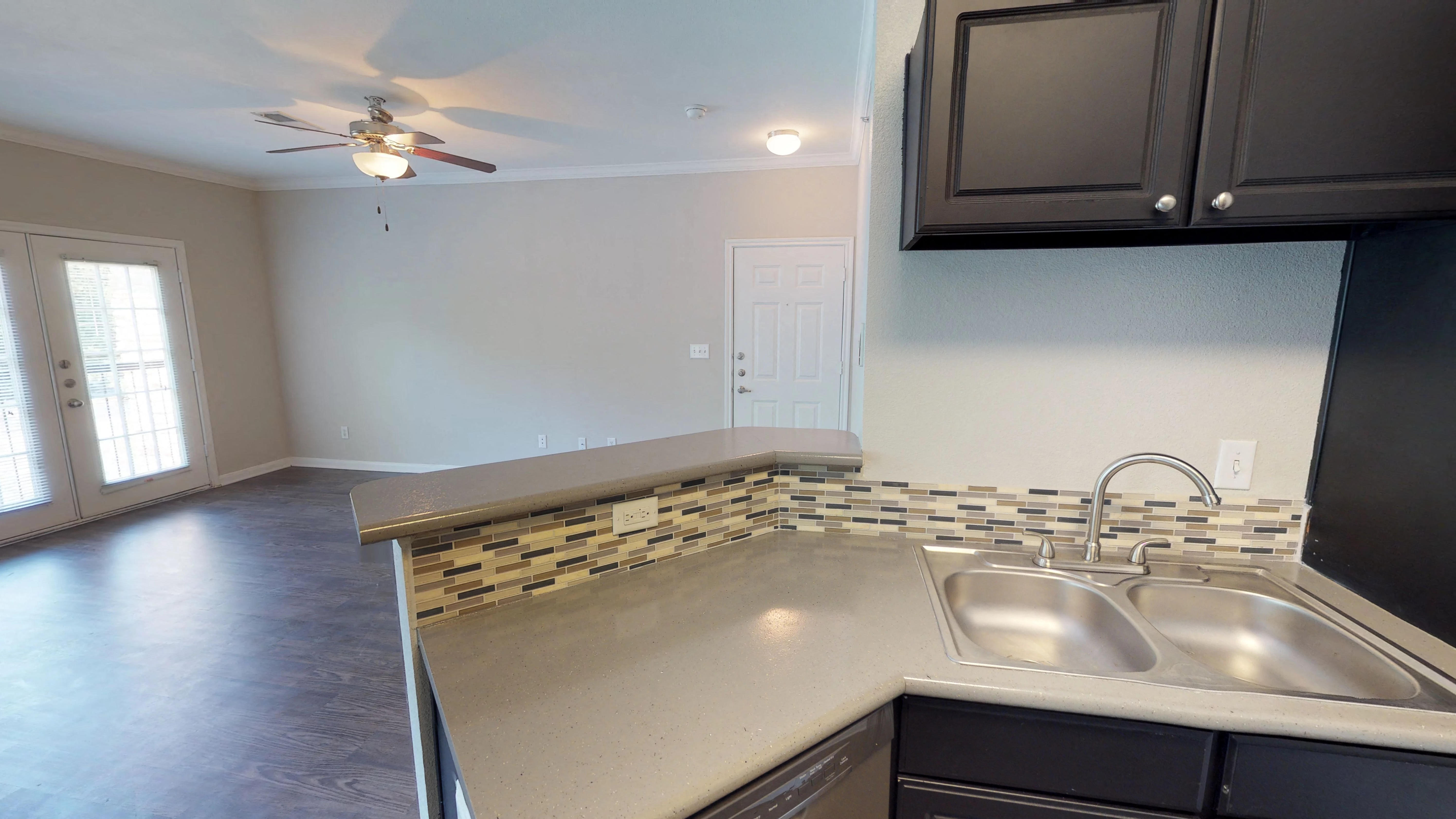 Apartments in Tyler TX Stonebrook Apartments Now Leasing!